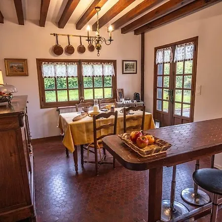 فيلة La Maison Du Haut-bois *